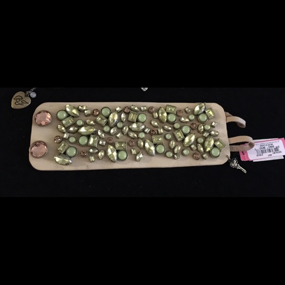 Betsey Johnson Mint & Bronze Wide Cuff Bracelet - Picture 1 of 8